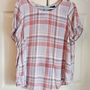 Torrid woven button back plaid top